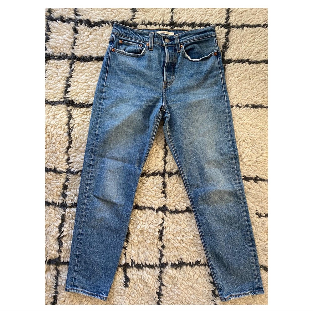 Levi’s Wedgie Fit Jeans